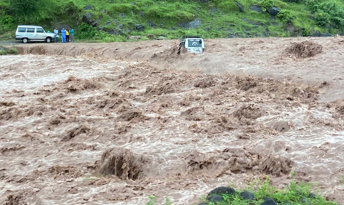 Flash Flood & Landslide Alert Issued for Jammu & Kashmir Through July 9